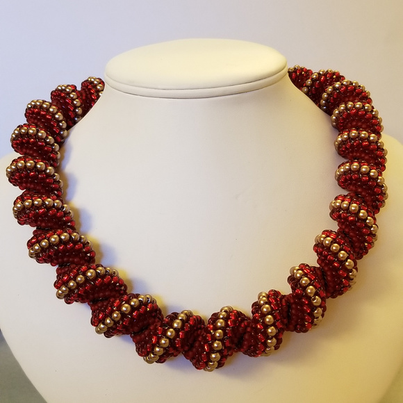 *HP* HANDMADE Seed Bead Necklace Red Gold - Picture 3 of 8